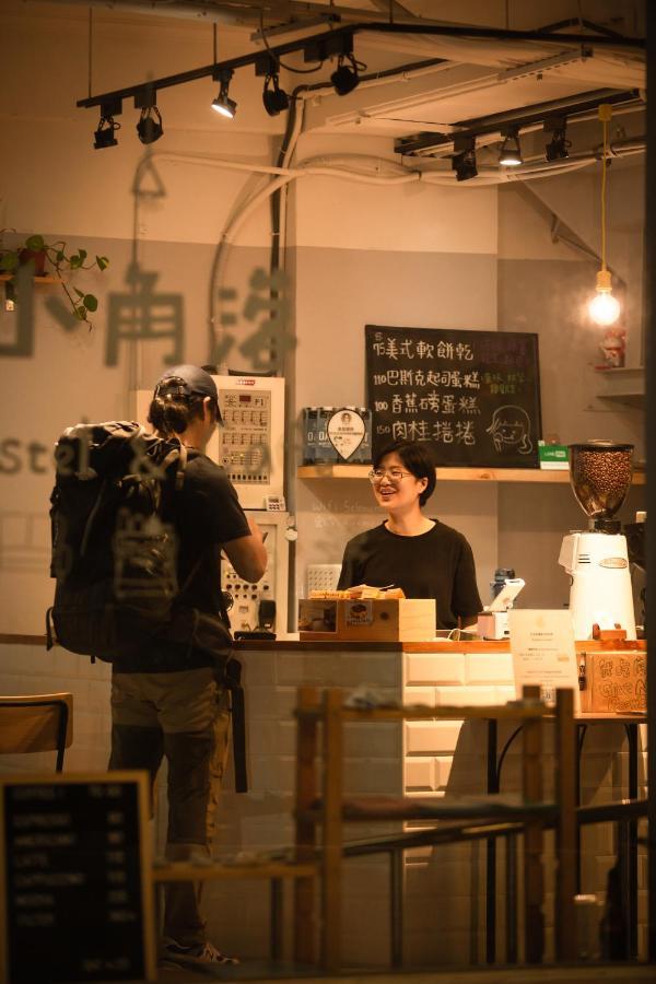 Corner Hostel & Cafe Taipei Exteriör bild